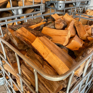 Erle – Leichtes Holz für schnelles Anheizen